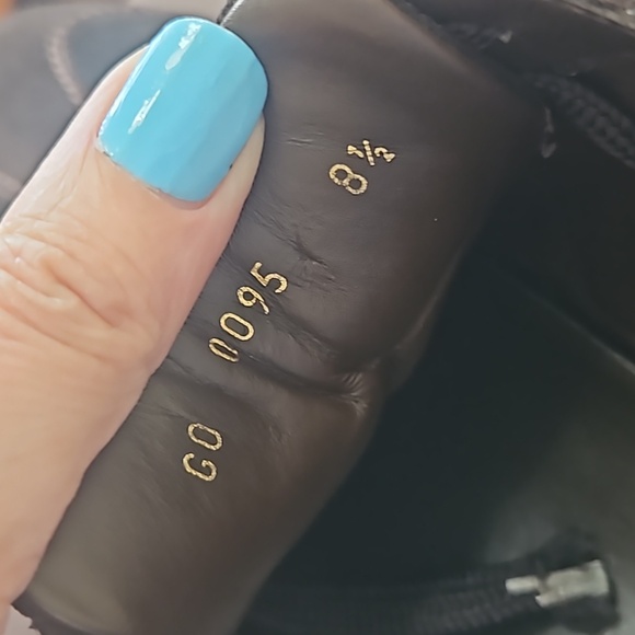 LOUIS VUITTON  Brown suede sneakers  Men's 8 1/2 / Ladies 10 With shoe box - Picture 13 of 16